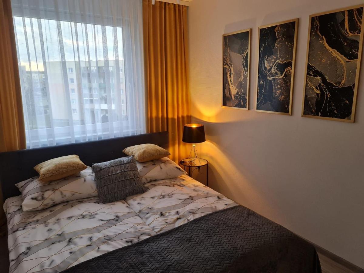 Apartament Nova Przy S3 Nowa Sol Exteriör bild